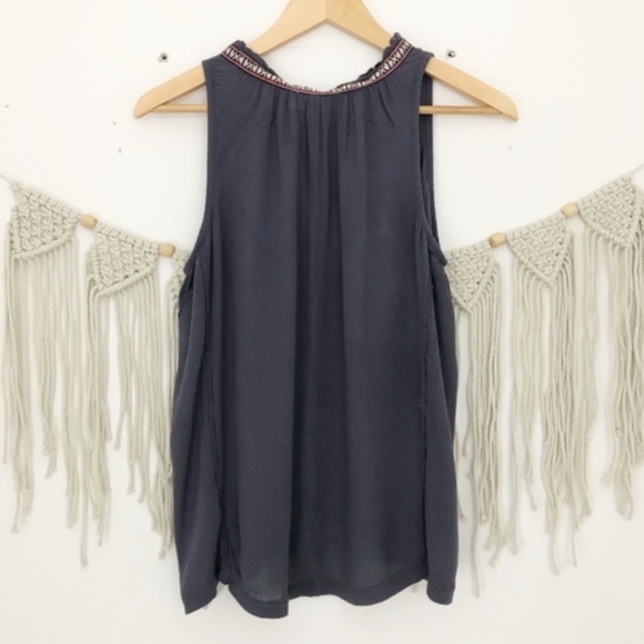 Melrose and Market Embroidered Keyhole Tank C5 - Picture 6 of 8